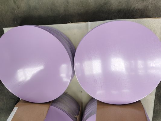 آلیاژ 1060 آلومینیوم کشش عمیق 0.70 x 440 میلی متر قطر دیسک های آلومینیومی رنگ آمیزی شده براق بالا / دایره هایی برای ساخت دیگ پخت