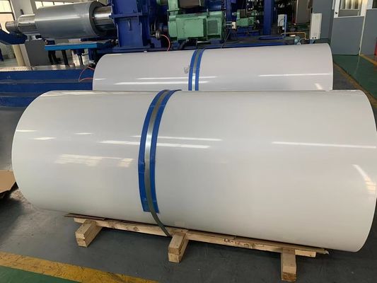 رنگ آلومینیوم پوشش سفید PE پوشش عرض 2600mm استفاده می شود در خودرو