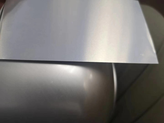 آلیاژ 1060 HO دمای 0.70mm ضخامت 440mm قطر دیسک های آلومینیومی پیش رنگ شده دایره های آلومینیومی برای نشانه های فاسیا