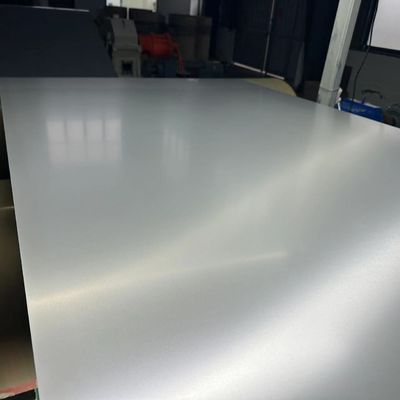 آلیاژ 3105 H34 دمای 0.43mm ضخامت رال رنگ پوشش آلومینیوم ورق برای ساخت و ساز پانل بیرونی
