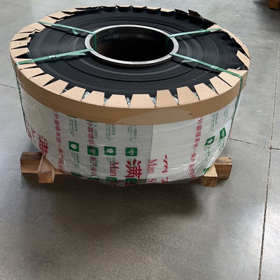 ورق آلومینیوم با روکش مشکی براق استفاده شده در تابلوها و کاربردهای تزئینی