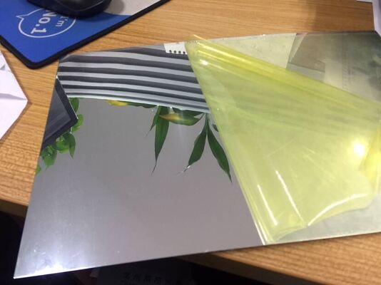 آلیاژ 1085 ضخامت 0.50 میلی متر آینه ورق آلومینیومی رنگ طلایی مورد استفاده برای پانل دکوراسیون منزل