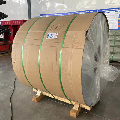 کپسول آلومینیومی رنگی نانویی خود تمیز کننده برای نماهای ساختمان های بلند در آبی آسمان