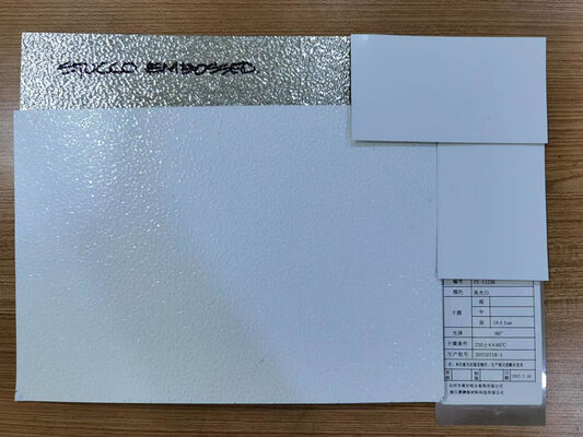 ورق آلومینیومی برجسته با ضخامت 0.019 اینچ با بافت برجسته که مزایای ایمنی و زیبایی را برای سقف و پنل دیواری فراهم می کند