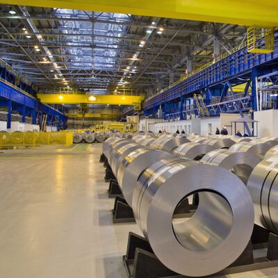 ورق آلومینیوم آلیاژ 3003 برای سقف های صنعتی | ضخامت 0.7-1.5 میلی متر | عرض 900–1500 میلی متر | روکش پلی استر (پلی استر).